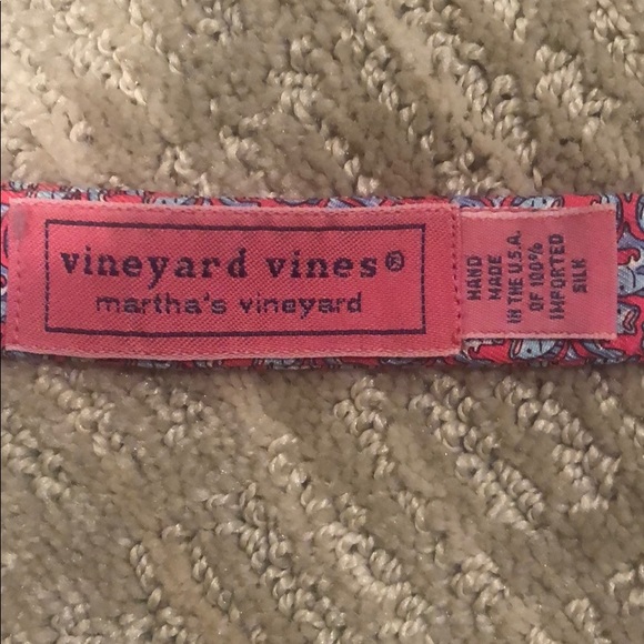 Vineyard Vines Bow Tie - Picture 3 of 3